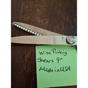 Vintage WISS Pinking Shears  9”